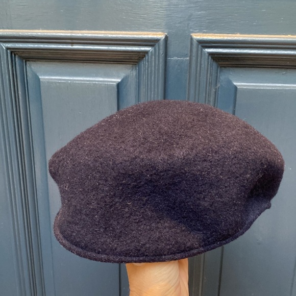 Classic Premium Wool English Newsboy Cap in Navy Blue - Picture 6 of 10